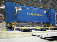 船用三輥對稱(chēng)式卷板機